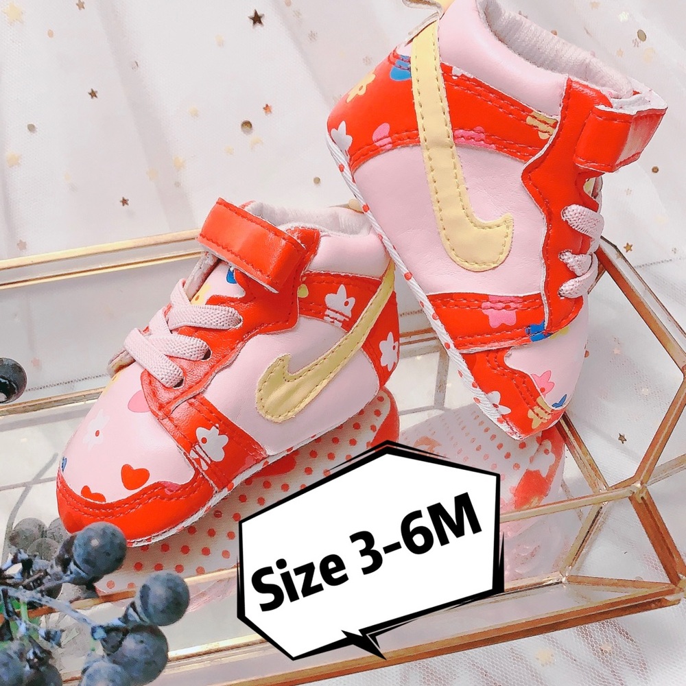Nike Baby Girls Cute Christmas High Top Sneakers